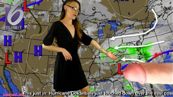 دانييلا تمارس الجنس على محطة تلفزيون أنها تريد أن تعرض الطقس